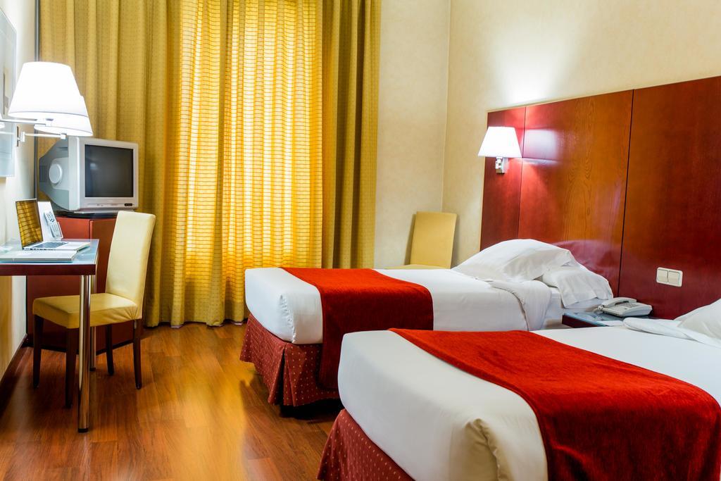 Hotel Arosa มาดริด ภายนอก รูปภาพ