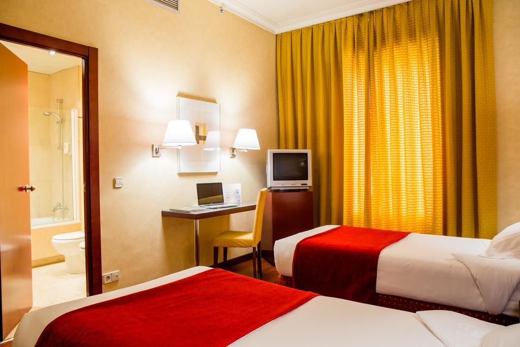 Hotel Arosa มาดริด ภายนอก รูปภาพ